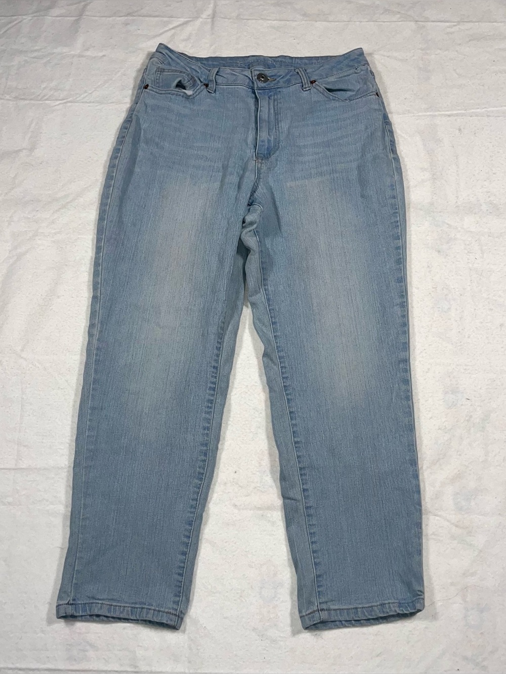 No Boundaries 9 Light Wash Cotton Blend Mom Jeans 90s